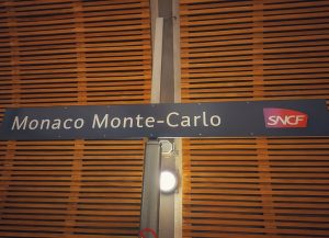 Die spoorwegstasie van Monaco Monte-Carlo