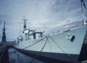'n Britse fregatte, HMS Cavalier