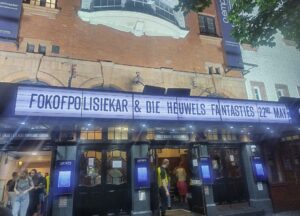 Fokofpolisiekar en Die Heuwels Fantasies speel vanaad